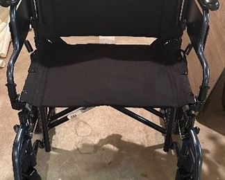 Heavy Duty Transport Wheelchair Nova Comet 332 excellent condition
350lb wt limit/ Lightweight/ Folds
