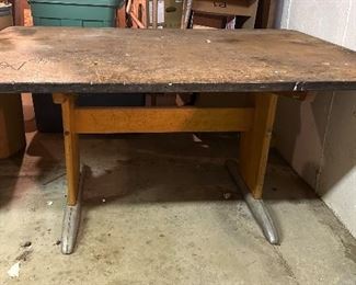 Heavy Duty Table