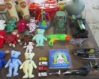TOYS AND BEANIE BABIES