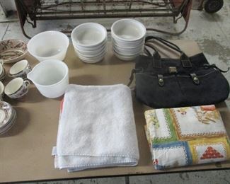 PURSE AND LINENS