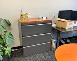 $400 USD     HON 3 Drawer Grey Metal Lateral Filing Cabinet w Laminate Top RC122-11Description: The ultimate in flexibility and modularity. Rich laminate top coordinates easily with any office or home decor. All surfaces are constructed from  premium grade, high performance laminate.

Dimensions: 36 x 19.5 x 32 in

Location: Local pick up SW Portland, OR.  Shipping suggestions available upon request.

Condition: In very good used condition complete with keys.      https://goodbyhello.com/products/copy-of-verisdesk-standing-desk-rc122-10?_pos=31&_sid=d7a4d8c81&_ss=r
