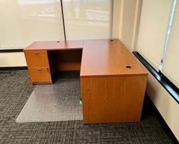 $600 USD     HON Executive Desk w/Return and 2 Cabinet Units 2 available RC122-1      Description:  The HON BL Series desk collection brings you excellent value for your office furniture dollar. This 72"W non-handed credenza shell is combined with a 66" return shell to create an L-workstation and 2 and 3 drawer storage/filing pedestals on each side. Laminate color is a light cherry. 

2 COMPLETE DESK CONFIGURATIONS ARE AVAILABLE.   WE HAVE 2 MATCHING SIDE TABLES, 4 CHAIRS AND LATERAL FILING CABINETS AVAILABLE AS WELL. PLEASE SEE OUR OTHER LISTINGS. 

Dimensions:

Desk: 24"D x 72"W x 29"H
Return: 32"D x 77"W x 29"H
Location: Local pick up SW Portland, Oregon.

Condition: In excellent condition with only very minor signs of wear commensurate of light use.       https://goodbyhello.com/products/hon-executive-desk-w-return-and-2-cabinet-units-2-available-rc121-1?_pos=35&_sid=d7a4d8c81&_ss=r