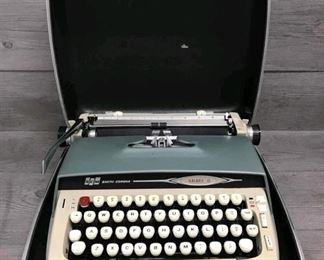 Vintage typewriter in case $50