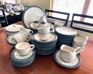 Pfaltzgraff dishes - 4pc place setting for 12 - plus serving peices 