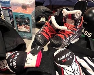 Bauer hockey skates - Bauer X60 shin pads 