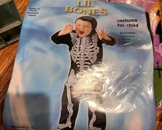 Halloween costumes - Lil' Bones 