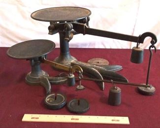 Antique Clawfoot Scales