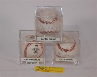 3 C. Ripkin JR., B. Bonds, O. Smith Signed balls