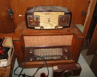 Old Radios Greymark Tube Radio, Large Philco Radio, Zenith