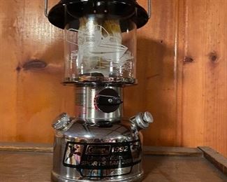 RARE 1992 Coleman Sportsman Edition Lantern. NEW!! Never used with box and carrying case 