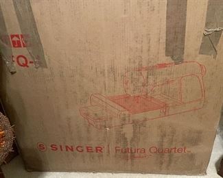 Singer furura quartet embroidery machine brand new in box