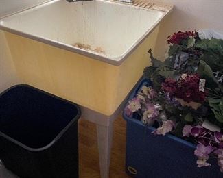 Garage sink 