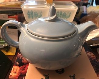 Luray blue teapot