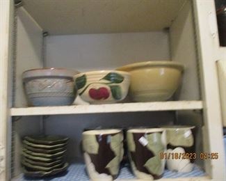 Vintage mixing bowls, Watt, Yellow ware