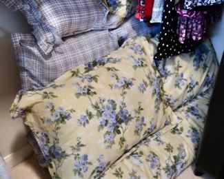 Laura Ashley Full/Queen 7-pc Comforter Set