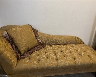 fainting sofa