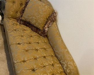 fainting sofa