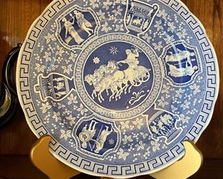 chinoiserie plate with stand