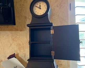 clock cabinet