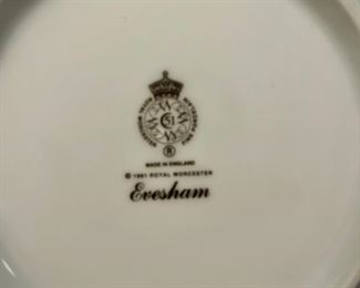 Royal Worcester Evesham plates, bowls, cups, and serving bowl
