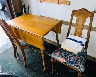 Drop-Leaf Table & Chairs 