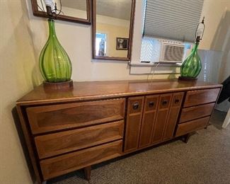 American of martinsville lowboy (with mirrors) 
Vintage Blenko Lamps