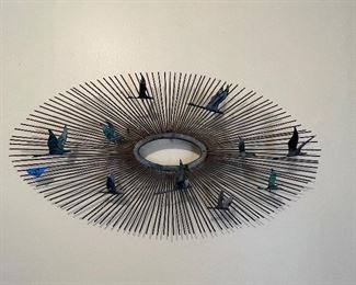 C. Jere birds in flight