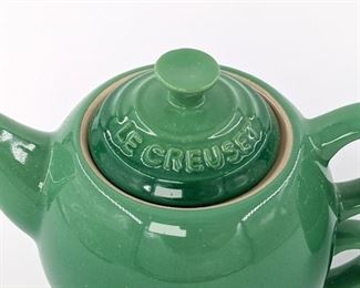 Le Creuset indiviudal tea pot and tea cup