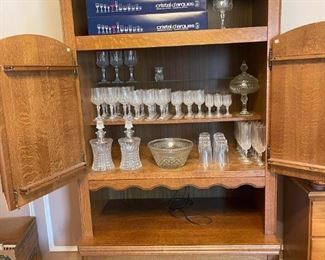 Bar Cabinet with Cristal D Arques Lead Crystal Glasses