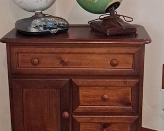 Matching Accent cabinet, Learning Globes