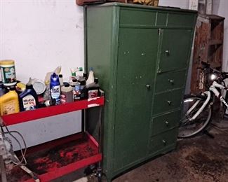2 Tier Tool Cart, Garage Cabinet, 4 Wooden Ladders
