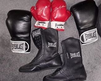 Franklin Signed Sugar Ray Leonard Boxing Gloves, Everlast Boxing glove, Brand New Everlast Hi-top Boxing Shoes
