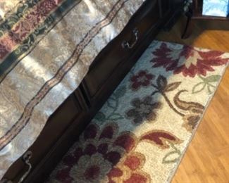 Floral area rug in master bedroom
(2) $10 each