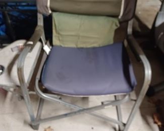 Folding fishing chair with side table