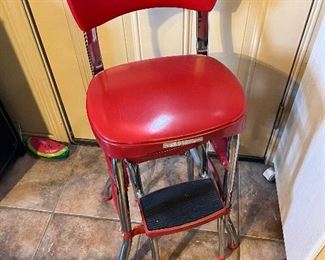Metal  stool/seat