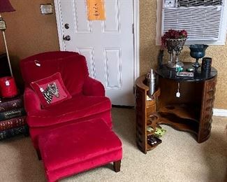 Chair with ottoman, round bar table ope
