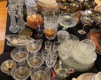 Glass serving ware