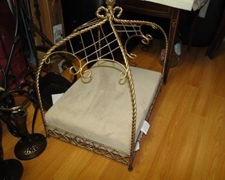 Imperial  Pet Bed fit for your King! $100 sells for $350