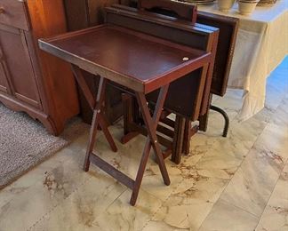 Set 4 - tray tables