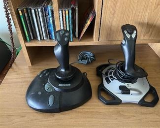 Microsoft sidewinder Precision Pro Joystick           Logitech  Extreme 3D Pro Joystick