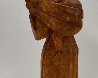  LEOPOLDO ARGAS RUIZ CARVED WOOD SCULPTURE OF A MOTHER AND CHILD. BAJA CALIFORNIA MEXICO