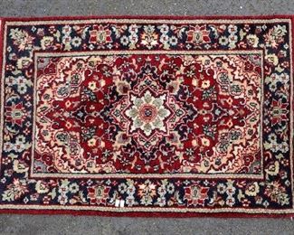 SMALL HAND MADE AREA RUG 3'2" X 2'1"