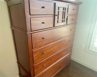 $450 Chest of Drawers Lexington Arts & Crafts Collection by Bob Timberlake