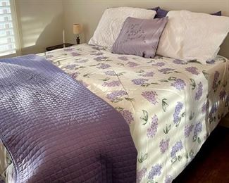 $75 Queen Size Purple Floral Bedding Set 