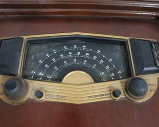 Vintage Zenith radio/turntable 1940's