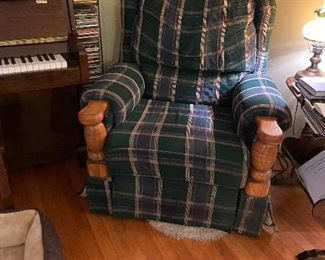 Super comfy recliner chair