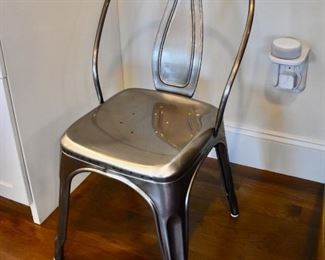 Set of 8 metal dining chairs