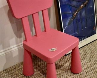 Kid-sized chair
