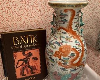 Batik book. double ear handle Dragon vase