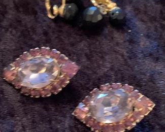 Vintage Jewelry Brooch Clip Earrings Necklace Bracelet 